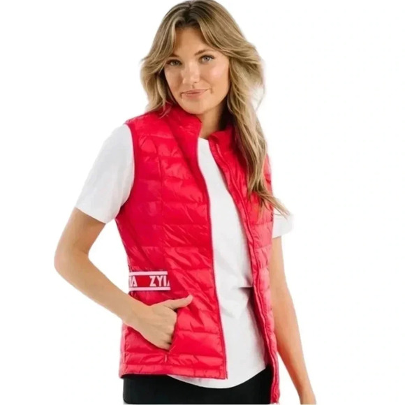 Zyia Alpine Quilted Down and Fether Red Full Zip Vest Womens size Medium - Picture 3 of 12